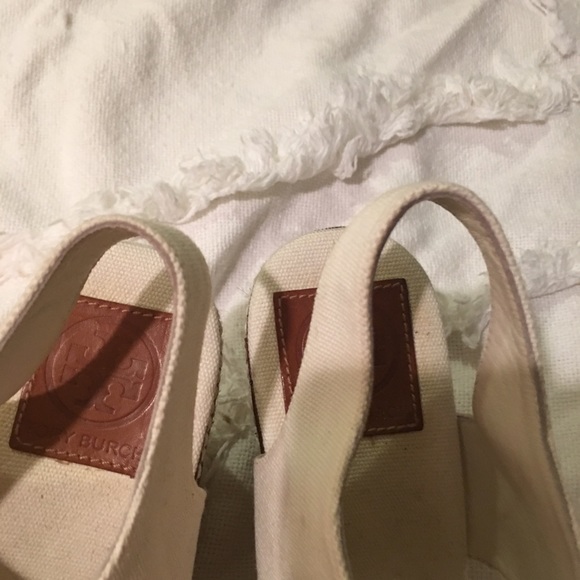 Tory Burch Wedges Size 10B - Picture 3 of 5